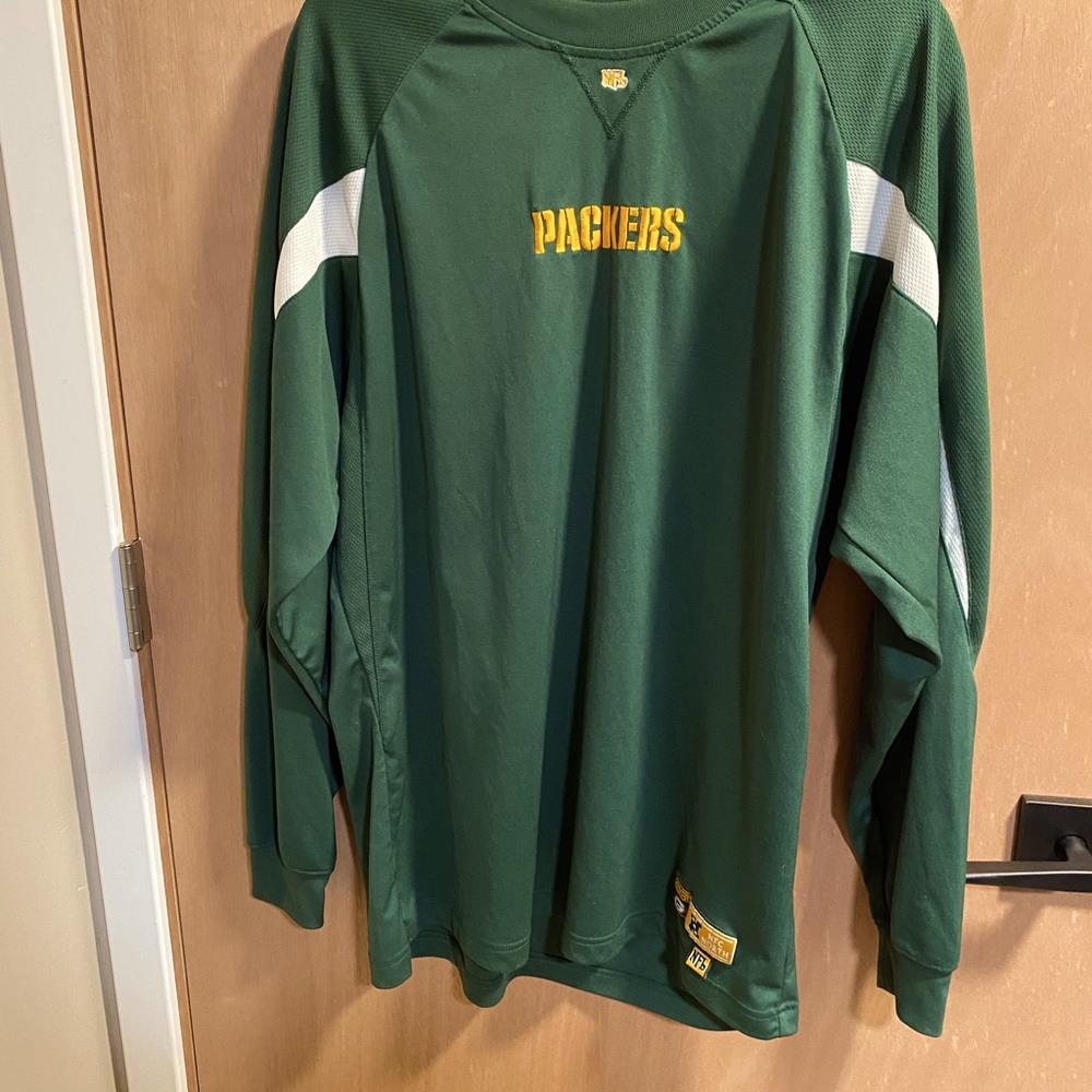 Large Long sleeve dri fit NFL Green Bay Packers shirt